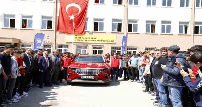 Aksaray Belediyesi TOGG’u, öğrencilerle buluşturuyor