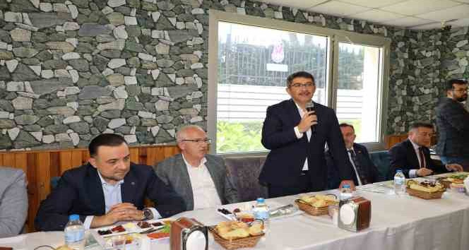 Başkan Çelik hemşehri dernekleriyle buluştu
