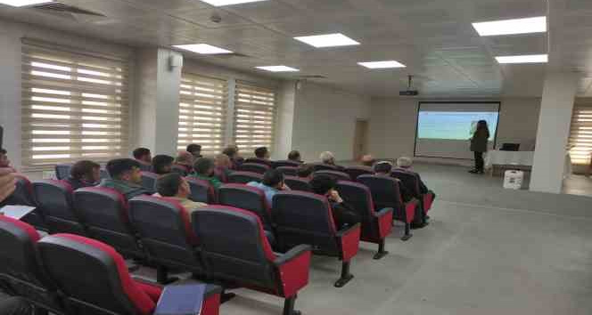 Selim’de muhtarlar ve çiftçiler bilgilendirildi