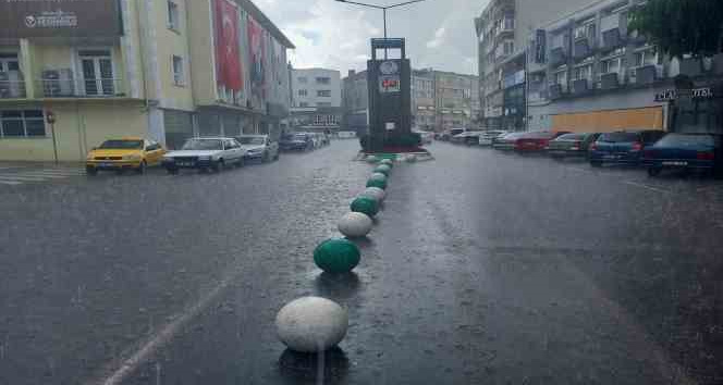 Kırklareli’nde sağanak yağış etkili oldu