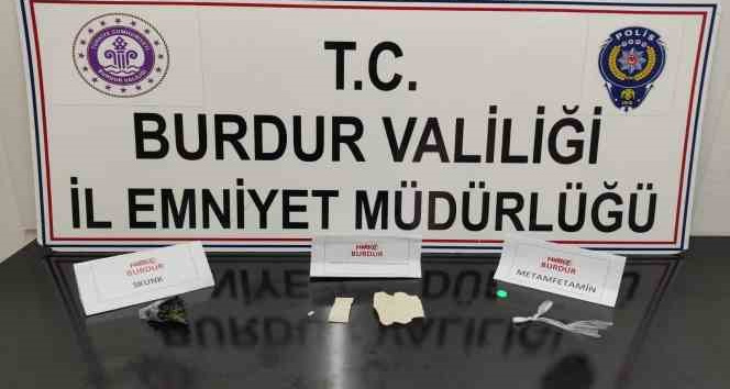 Burdur’da düzenlenen uyuşturucu operasyonlarında 11 kişi hakkında işlem yapıldı