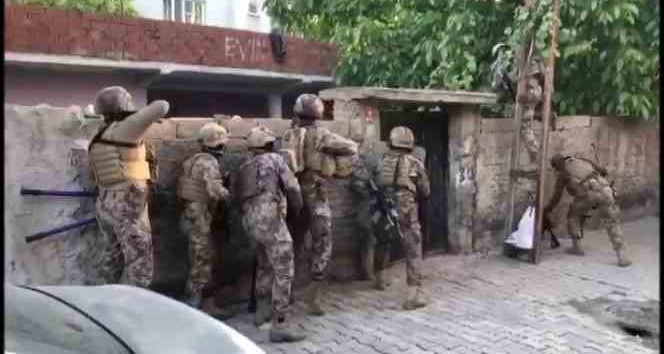 Batman’da FETÖ/PDY operasyonunda 2 gözaltı