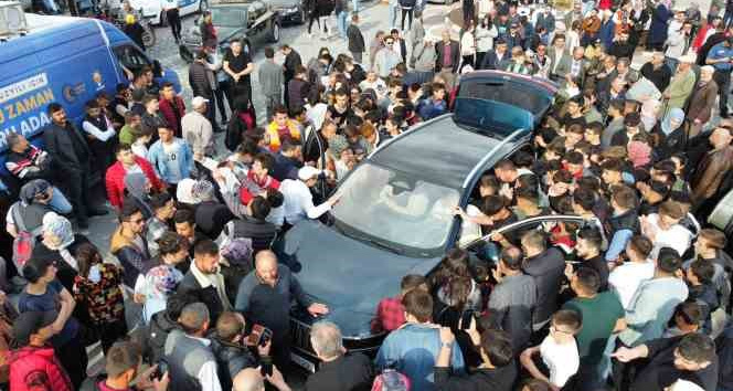 Togg’u davul zurnayla karşıladılar