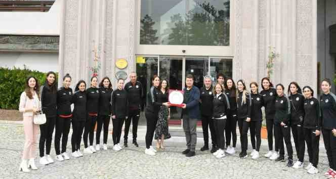 Aksaray’da çifte şampiyonluk sevinci yaşanıyor