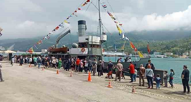 Nusret Mayın Gemisi Kastamonu’da kapılarını vatandaşlar için açtı
