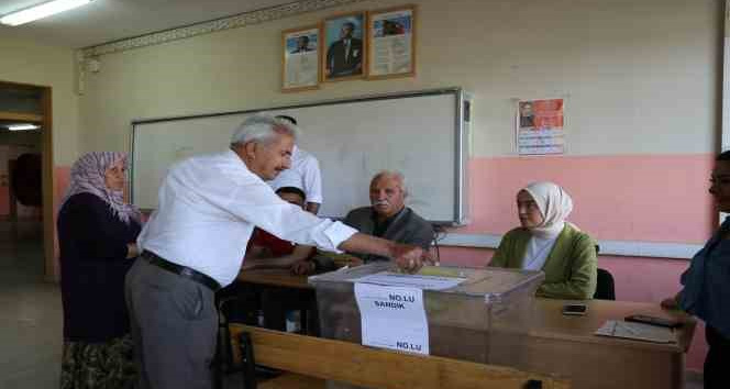 Iğdırlılar 2. tur için yeniden sandık başında