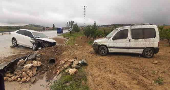 Karaman’da trafik kazası: 4 yaralı