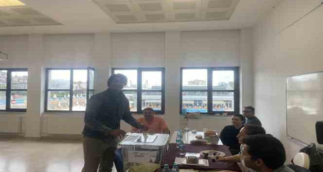 Eski milli basketbolcu İbrahim Kutluay oyunu kullandı