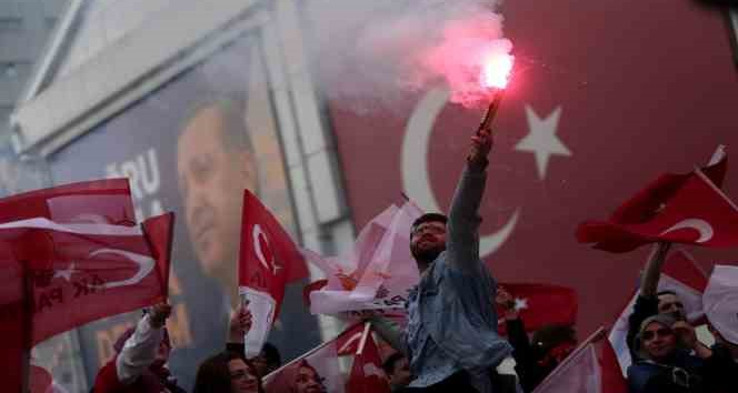 Cumhurbaşkanı Erdoğan’a yüksek destek veren Bursa’da coşkulu kutlama