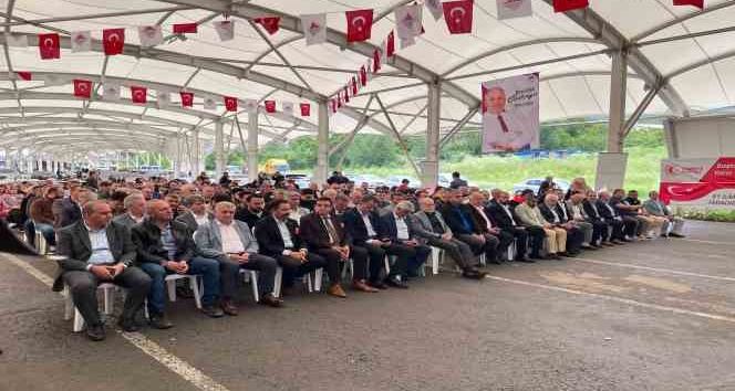 Çatalca’da Cumhurbaşkanı Erdoğan’ın yeniden seçilmesiyle 81 ile ithafen 81 koyun kesildi