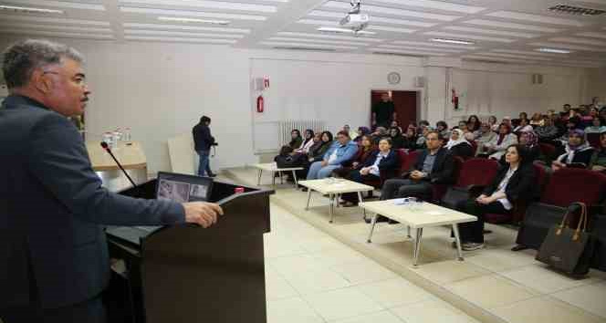 Karabörk ve Erşan anneleri ‘uyuşturucu’ konusunda bilgilendirdi