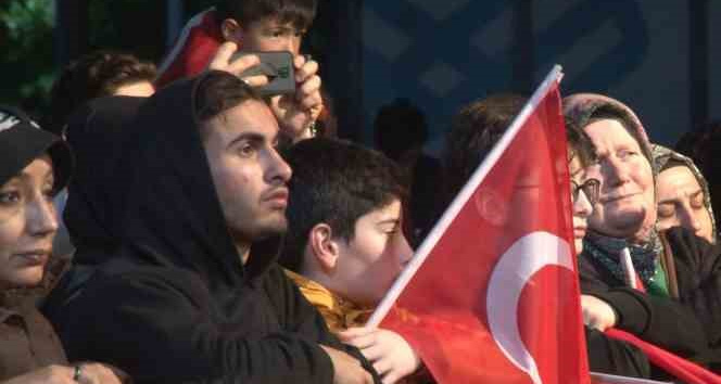 Arnavutköy’de İstanbul’un fethinin 570. yılı coşkuyla kutlandı