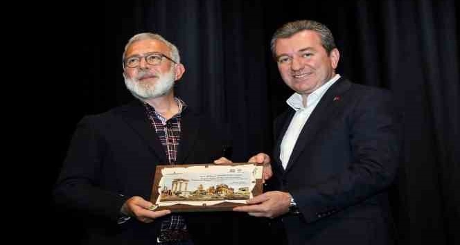 Bergama’da ‘İstanbul’un Fethi’ konulu konferans