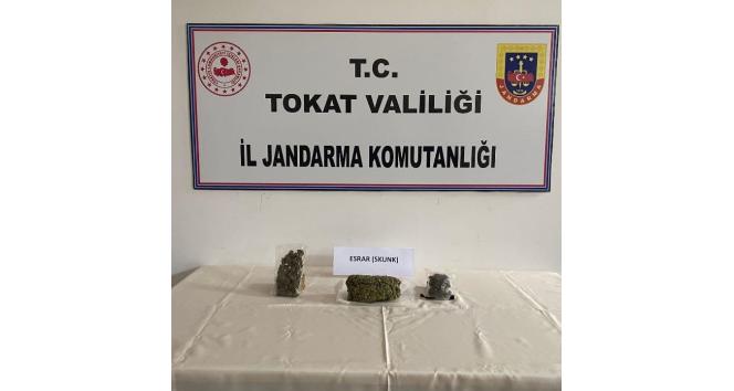 Tokat’ta 320 gram esrar ele geçirildi