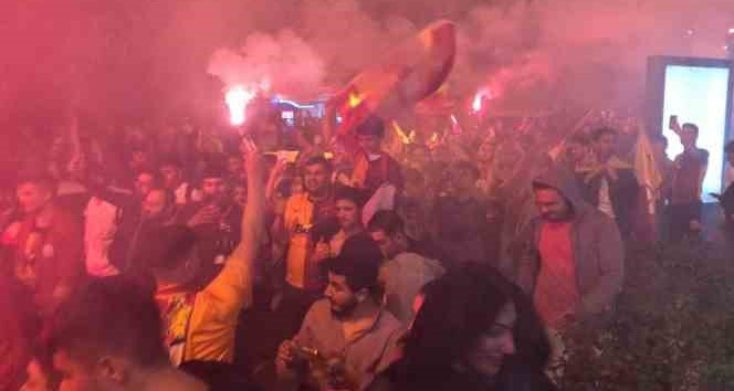 Edirne’de meşaleli şampiyonluk sevinci