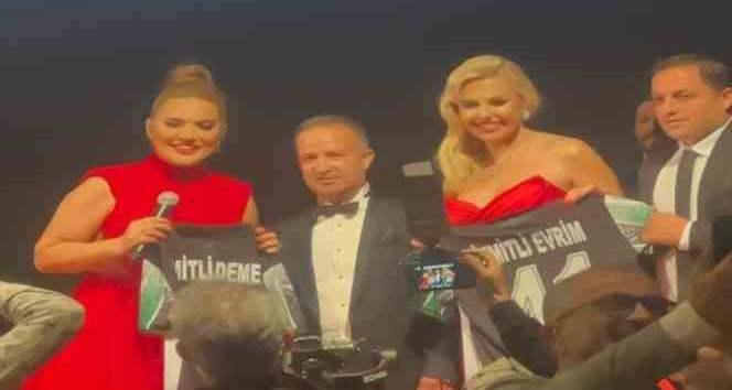 Demet Akalın, Kocaelispor’un yönetimine girmek istedi