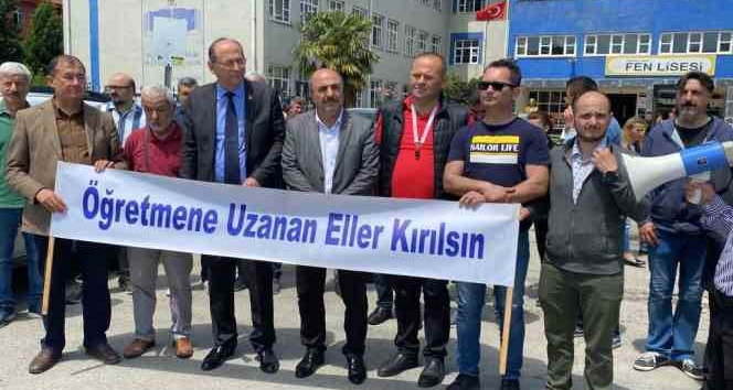 Sendikalardan darp edilen öğretmene destek açıklaması