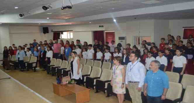 Marmaris’te öğrenciler İngilizce konferans gerçekleştirdi