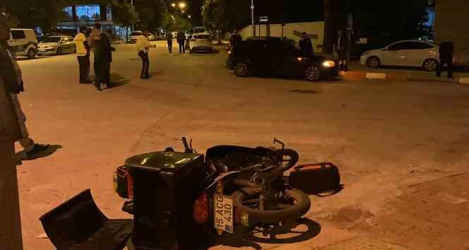 Burdur’da motosiklet ile otomobil çarpıştı: 1 yaralı