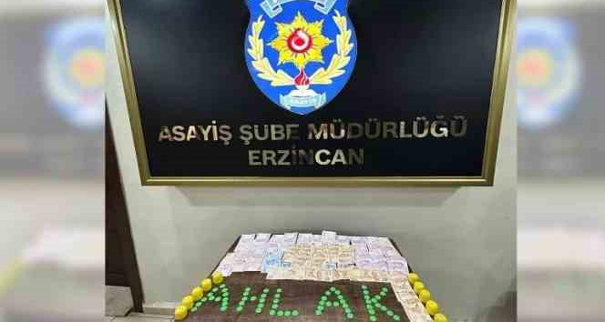 Erzincan’da kumar oynayan 4 kişiye para cezası kesildi