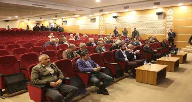 Genç’te vatandaşlara kene ile mücadele eğitimi verildi