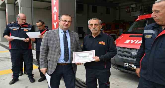 Zorlu eğitimleri tamamlayarak mesleğe hazır hale geldiler