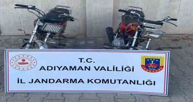 Jandarma, 2 adet çalıntı motosiklet ele geçirdi