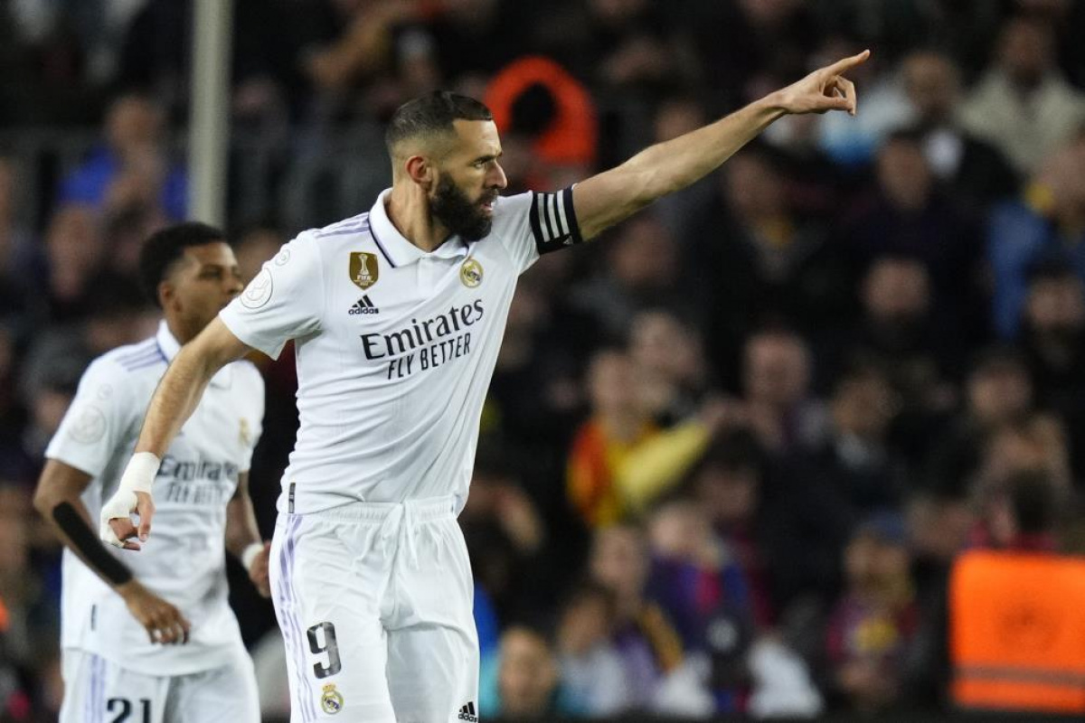Real Madrid, Benzema’nın takımdan ayrılacağını duyurdu