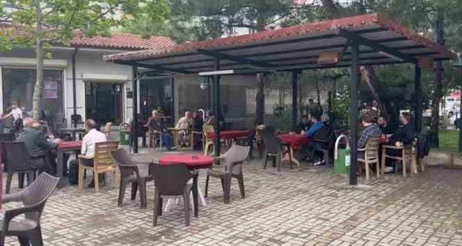 Bursa’da 17 yaşındaki gencin vurulma anı kameraya yansıdı