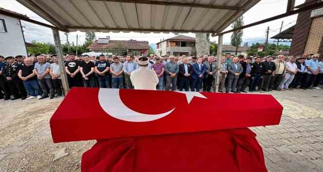 Kıbrıs gazisi son yolculuğuna uğurlandı