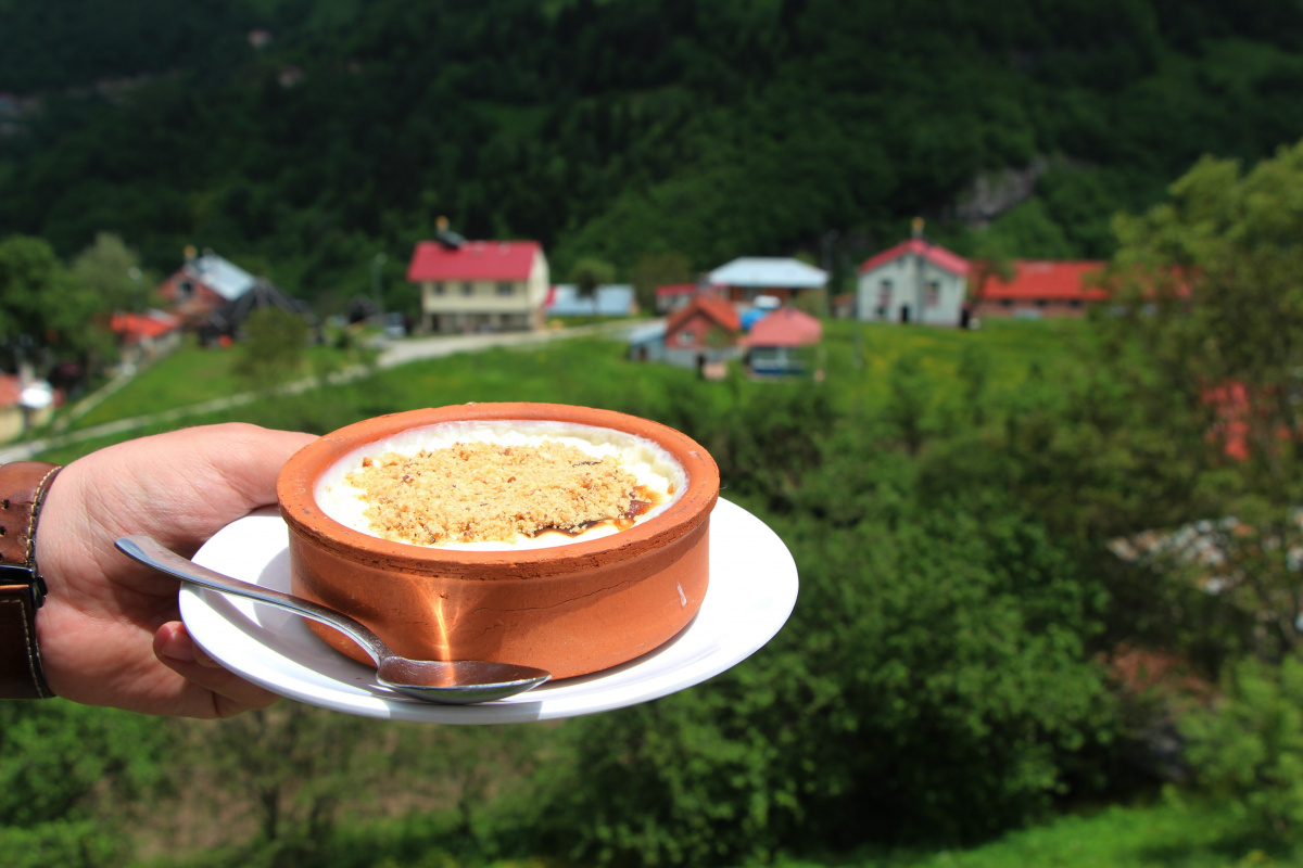 Trabzon&#039;dan dünyaya açılan lezzet: Hamsiköy sütlacı