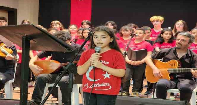 Çocuk korosunun konseri tam not aldı