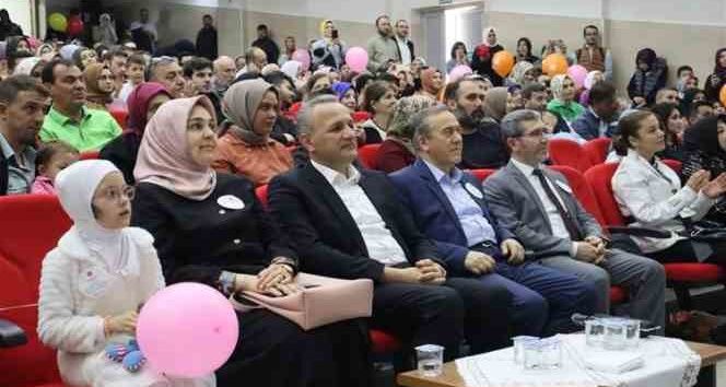 4-6 yaş gurubu Kur’an-ı Kerim kursu öğrencileri 10. yılını kutladı