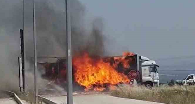 Çanakkale’de tır alev topuna döndü
