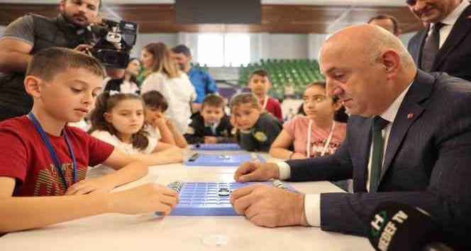 Darıca’da 4. Akıl ve Zeka Oyunları Turnuvası başladı