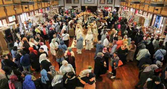 Kursiyerlerin el emeği ürünleri görücüye çıktı