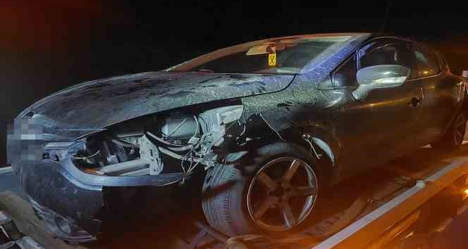Zonguldak’ta tır ile çarpışan otomobil su kanalına uçtu