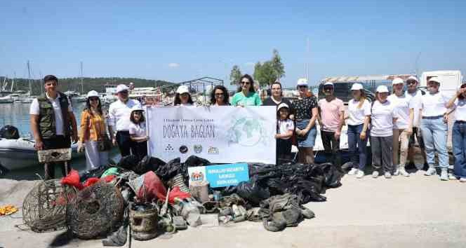 Didimli miniklerden çöp ve atık toplama etkinliği