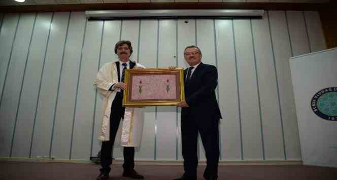 Uludağ Üniversitesi’nin yeni rektörü görevi devraldı