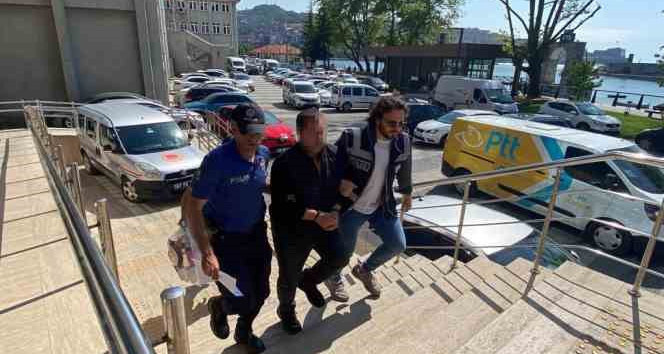 "Depremzedeyim" deyip sahte aksesuar satan şüpheli gözaltında