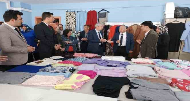 Kofçaz’dan depremzedelere kıyafet desteği