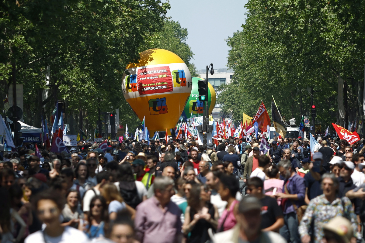 Fransa&#039;da emeklilik reformu protestosu: 14 gözaltı