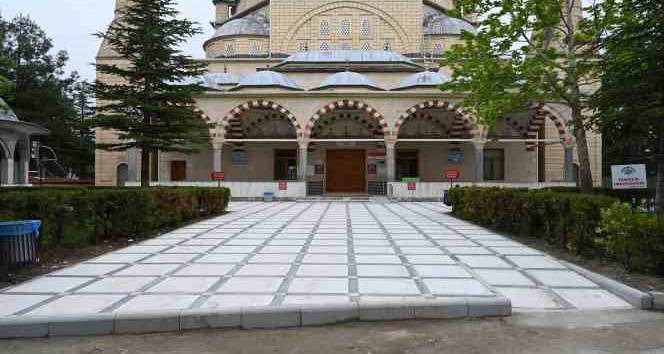 Hayırlar Selimiye Camiinin çevre düzenlemesi yapıldı