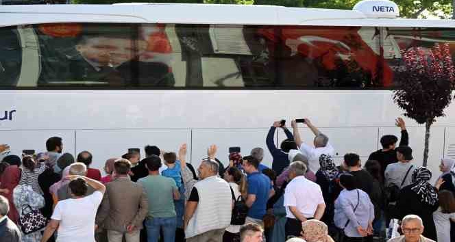Yalova’da hacı adayları dualarla uğurlandı