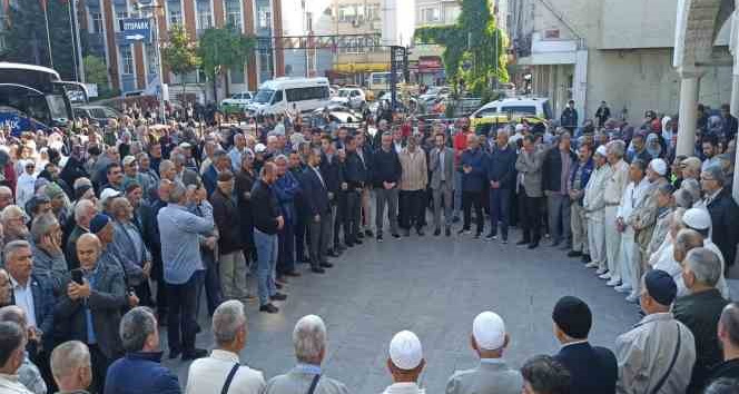 Devrek’te ilk hac kafilesi dualarla uğurlandı