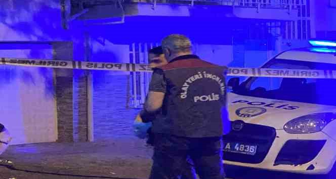 Bıçaklı kavgada 1’i ağır 4 kişi yaralandı