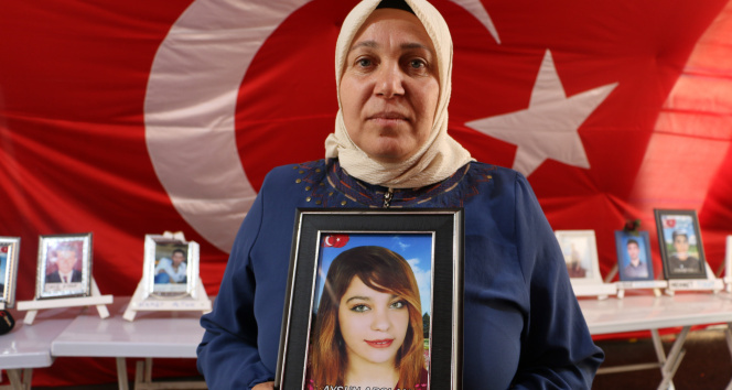Ailelerin evlat nöbeti kararlılıkla devam ediyor