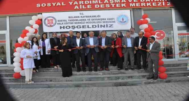 Bulanık’ta depremzedeler yararına yılsonu sergisi