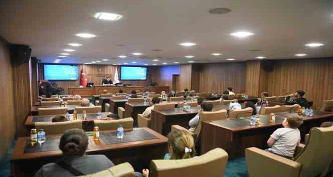 Başkan Tören: “Şehrimizin sorunlarını çözmeye gayret ediyoruz”