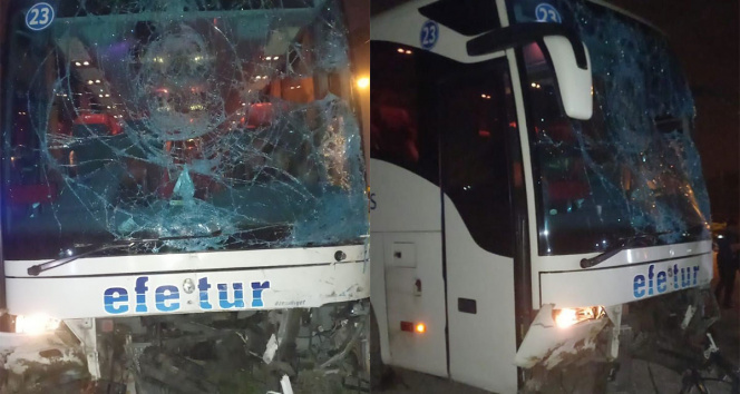 Yolcu otobüsü ile otomobil çarpıştı: 2 ölü, 2 yaralı